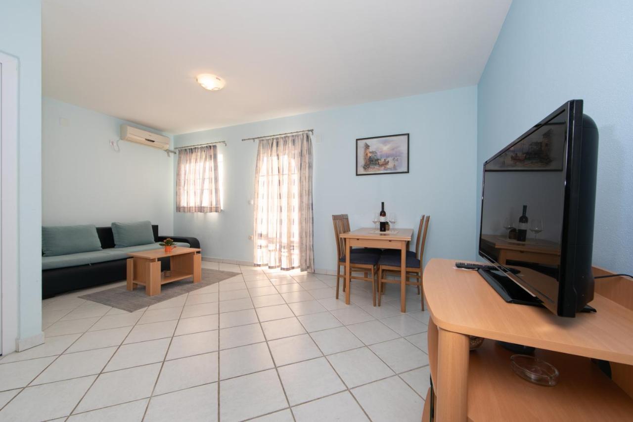 Apartments Simovic Tučepi Exteriér fotografie