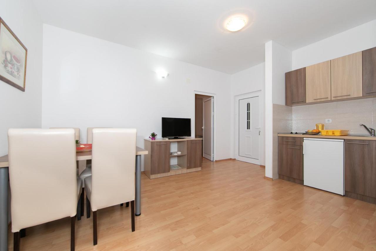 Apartments Simovic Tučepi Exteriér fotografie